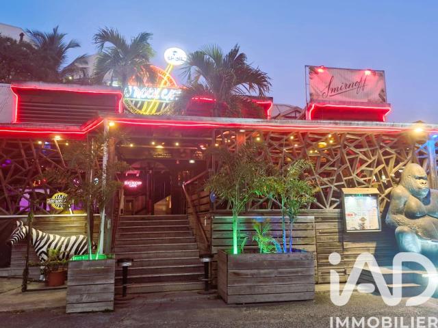 Local commercial 389 m²