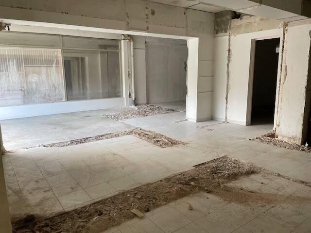 Local Commercial 317