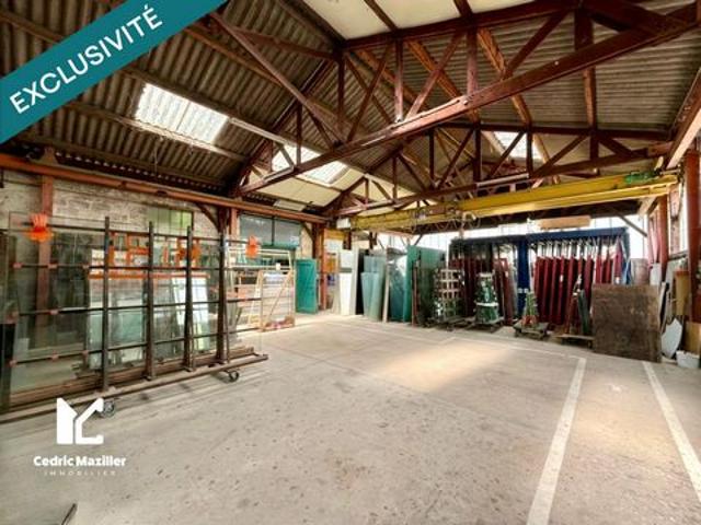 Local commercial 330 m2 +Terrain
