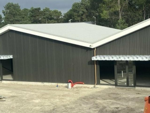Local Commercial 1122