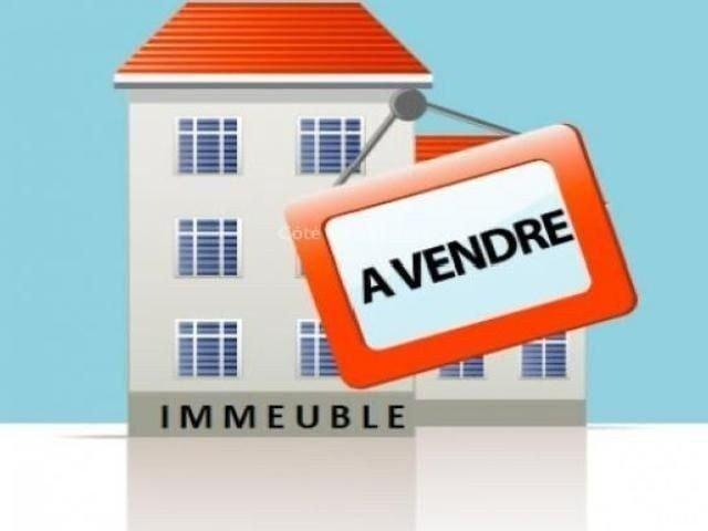 Local commercial 3 073 m²