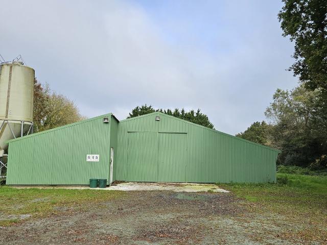 Local commercial 3 530 m²