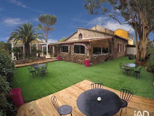 Local commercial 465 m²