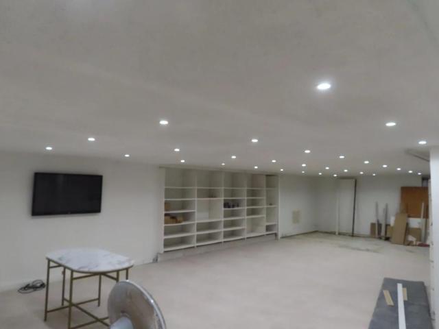 LOCAL COMMERCIAL 485 m² CANNES