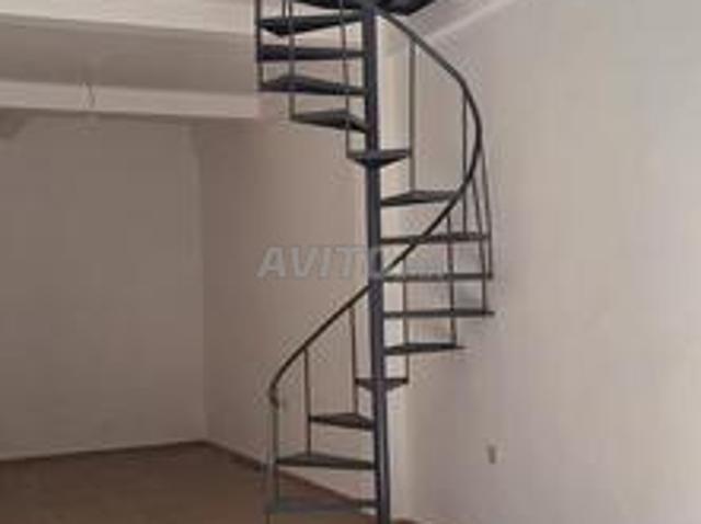 Local commercial 48m² avec mezzanine à vendre