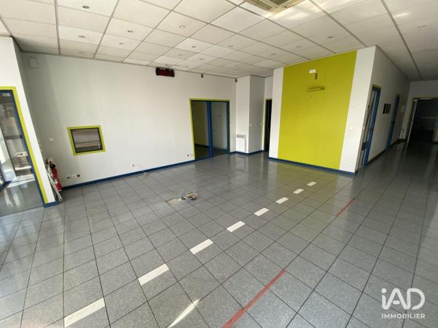 Local commercial 564 m²