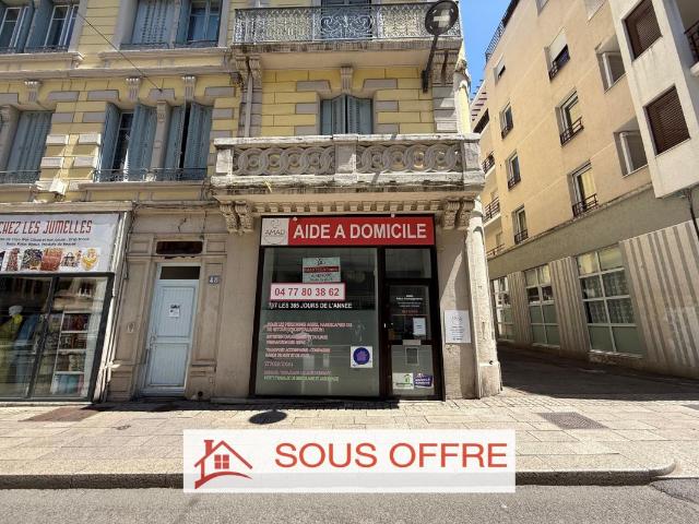 Local commercial 58m2 avec CAVE 28m2 à vendre rue Charles de Gaulle