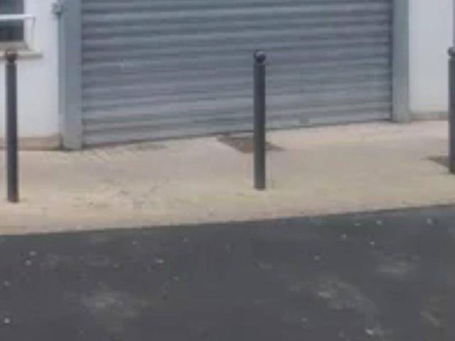 Local Commercial 50