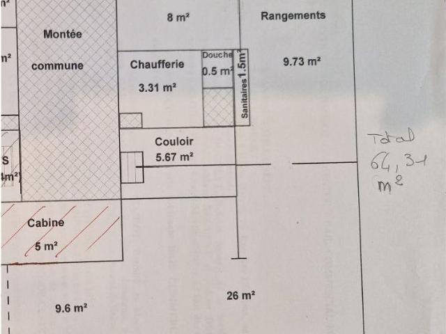 Local commercial 64 m²