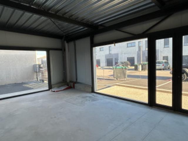 Local commercial 66470