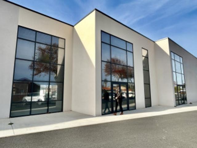 Local Commercial 168