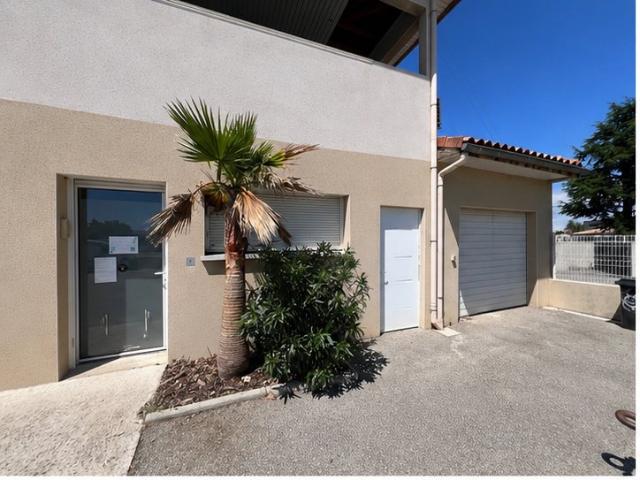 Local commercial 67 m2 Excellente visibilité