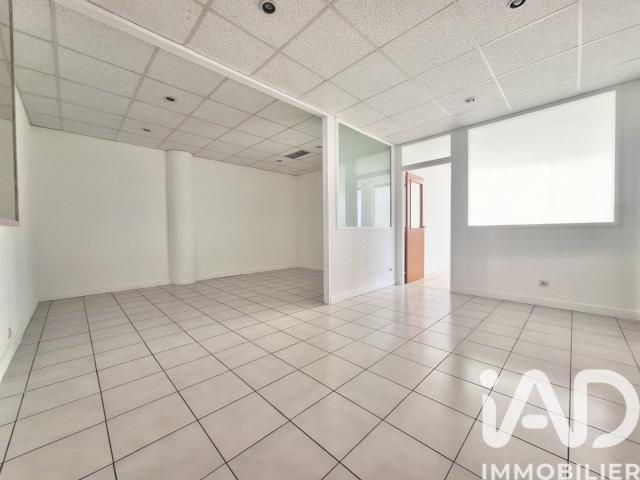 Local commercial 69 m²