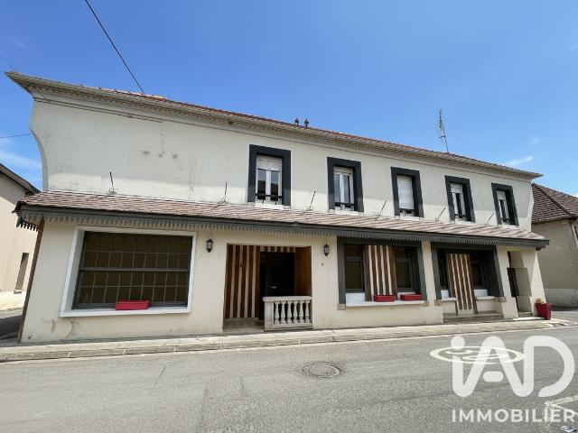 Local commercial 603 m²