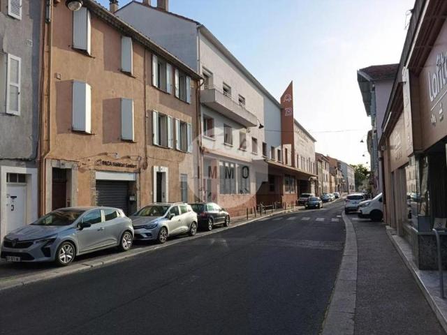 Local commercial 60 M2 idéalement placé