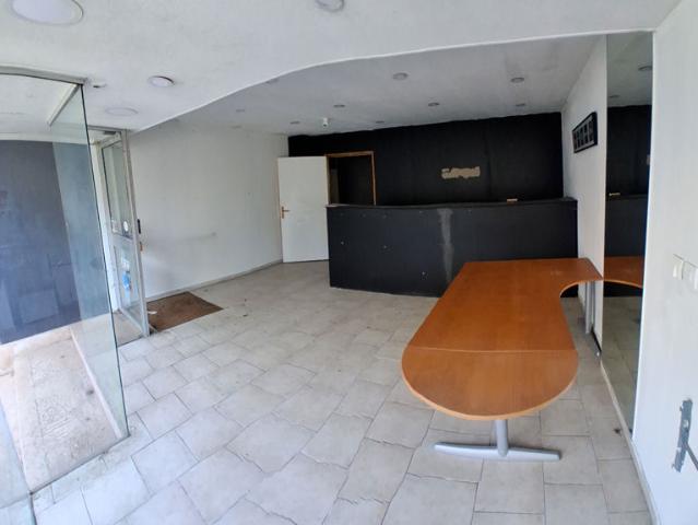 LOCAL COMMERCIAL 60 M²