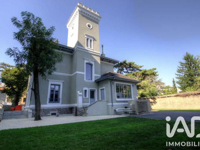 Local commercial 615 m²