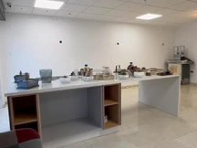 Local commercial 74 mq Urgent