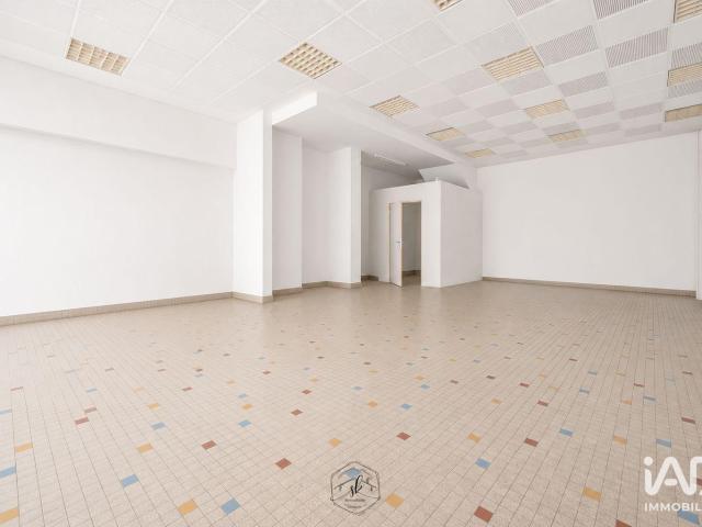 Local commercial 77 m²