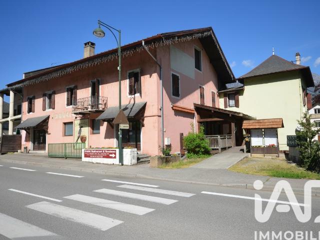 Local commercial 780 m²