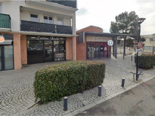 Local Commercial 72