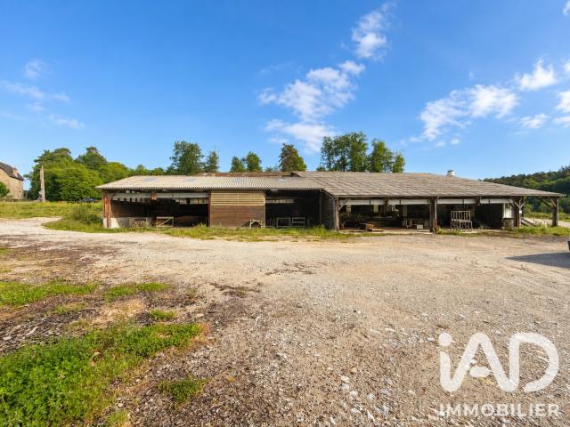 Local commercial 700 m²