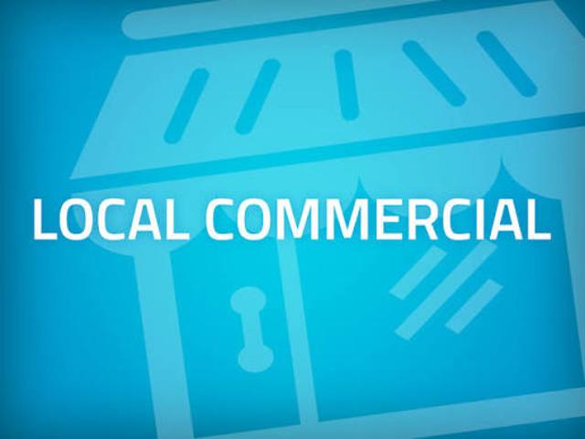 LOCAL COMMERCIAL 70M2 RDC PARKING