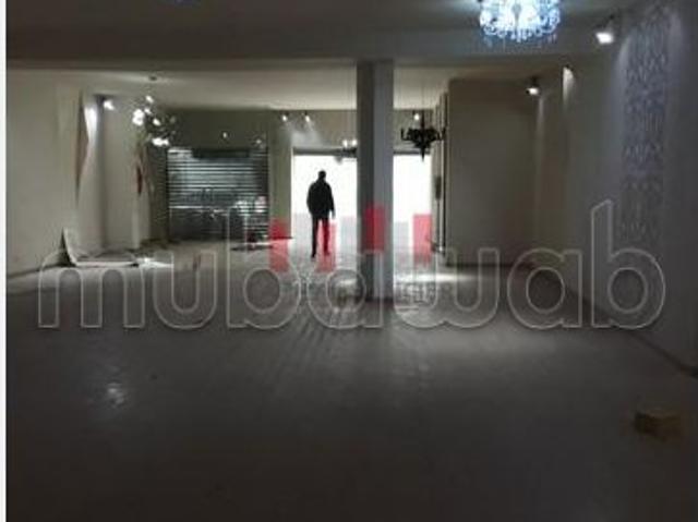 Local commercial 720m2 à la location Avenue Tantan