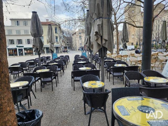 Local commercial 86 m²