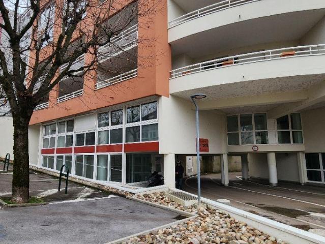 Local commercial 98 m²