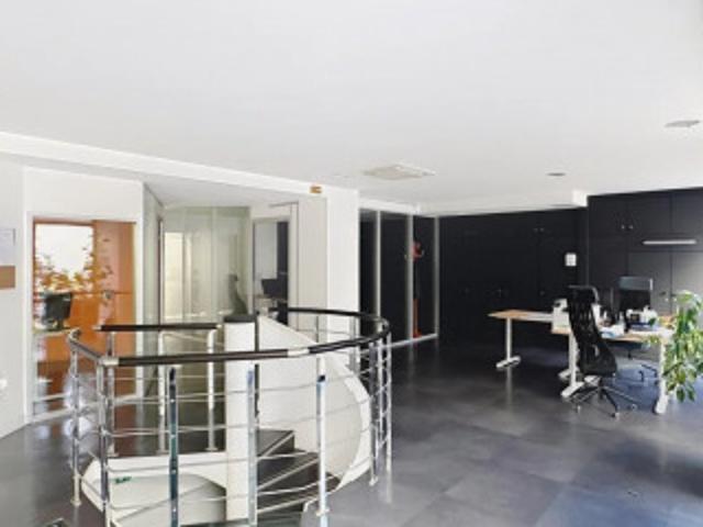 Local commercial 92300