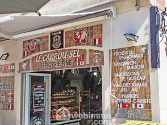 Local commercial/Boutique 75 m2 stes maries de la mer