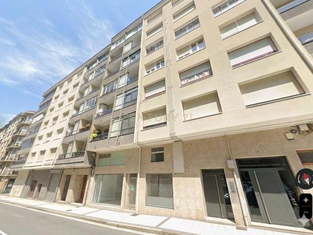 Local con altillo, doble acceso y excelente orientación Irún, Guipúzcoa