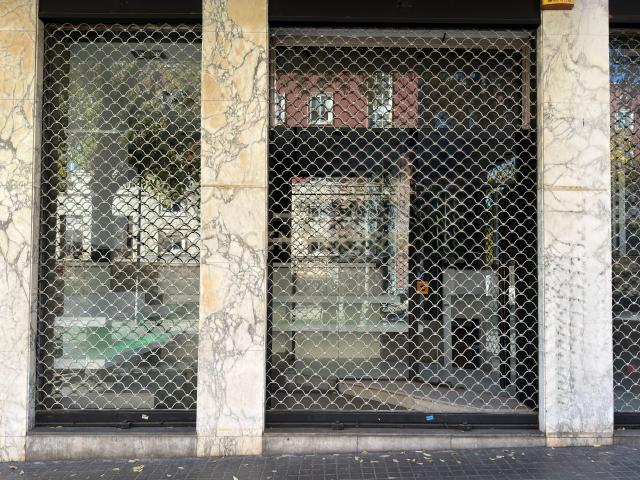 Local con Altillo en la Zona Más Deseada de Barcelona, al lado del edificio planeta