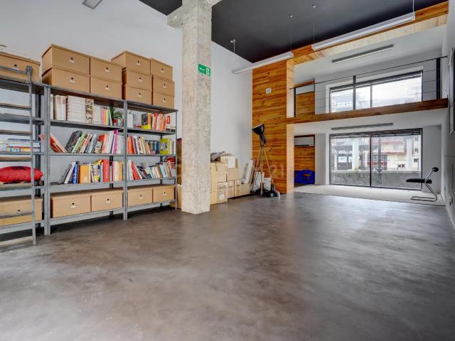 Local con gran escaparate y diseño actual en Irún – 54 m² listos para tu actividad