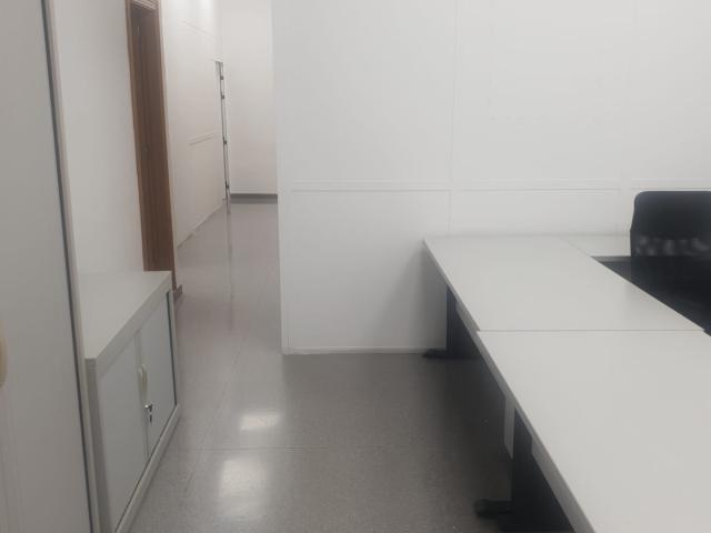 Local con oficina montada en alquiler, Elche zona Altabix