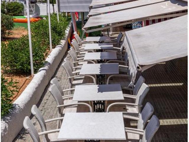 Local con licencia de café concierto y gran terraza en el corazón de Magaluf