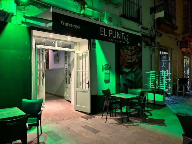LOCAL CON LICENCIA DE PUB/BAR EN ALQUILER EN PLENO CENTRO DE EL PUERTO DE SANTA MARÍA