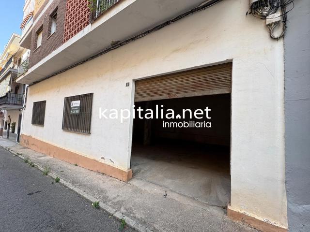 LOCAL CON MUCHAS POSIBILIDADES A LA VENTA EN VALLADA