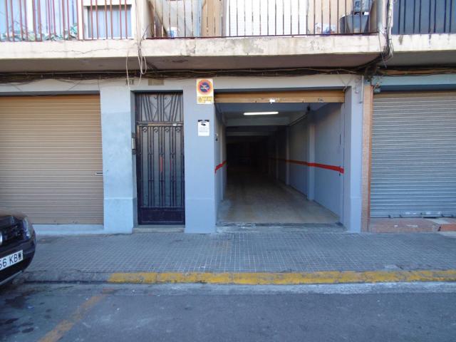 LOCAL CON MUCHAS POSIBILIDADES Y VADO