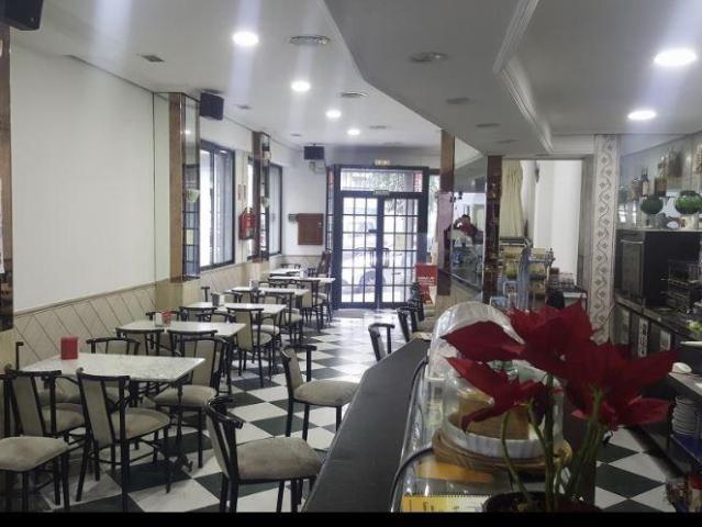 Bar/Cafetería listo para abrir en zona Levante – Gran visibilidad