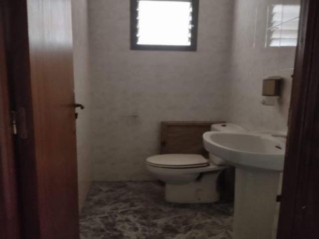LOCAL CON POSIBILIDAD DE VIVIENDA