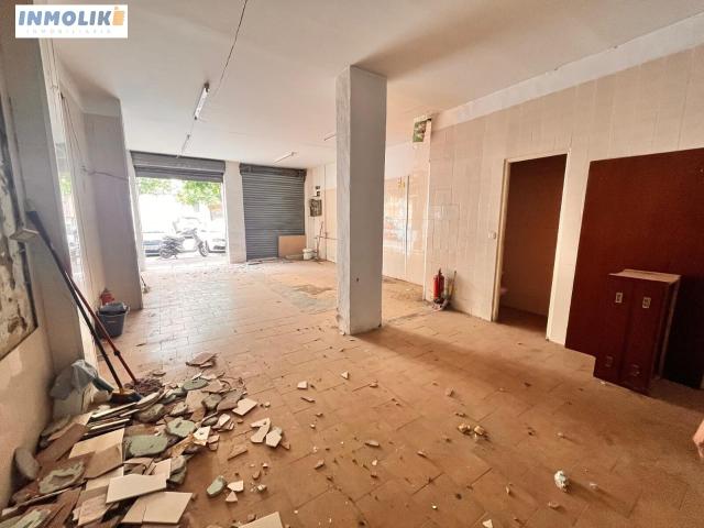 LOCAL CON PROYECTO Y LICENCIA PARA CONVERTIR EN VIVIENDA. PASAJE PANTOJA. AV. BARCELONA