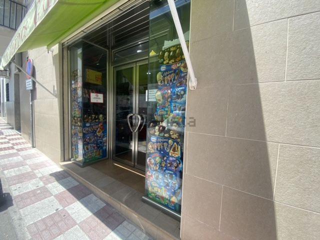 Local, Coin