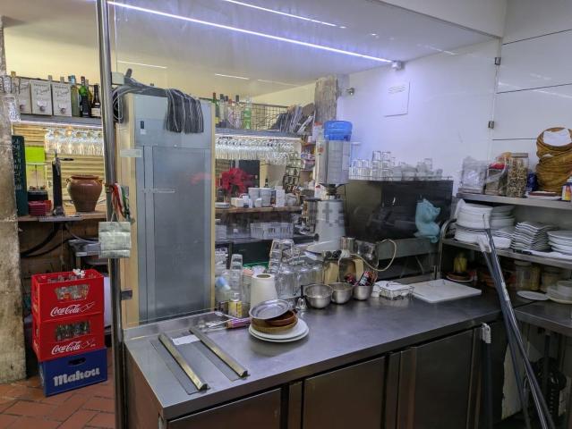 Local, Cornellà de Llobregat