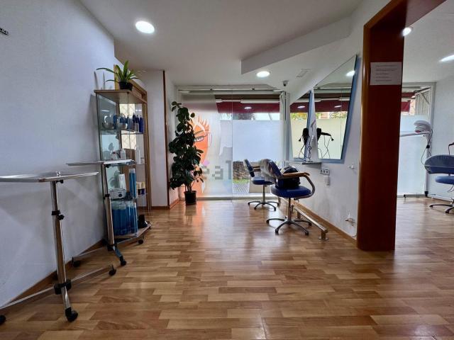 Local, Cornellà de Llobregat