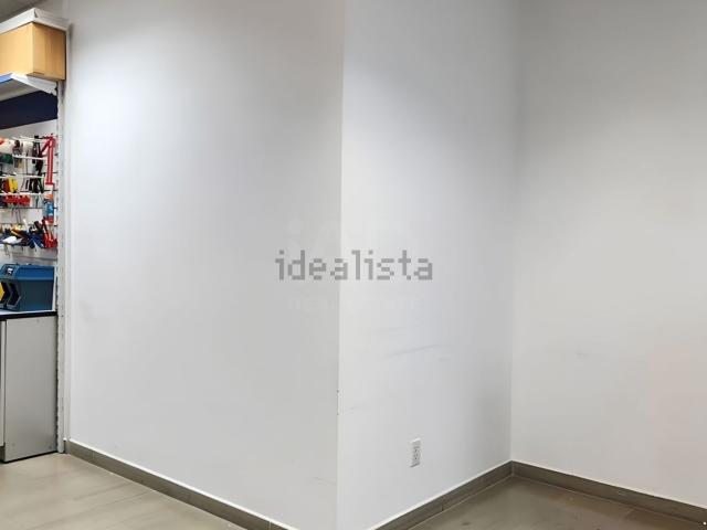 Local, Cornellà de Llobregat