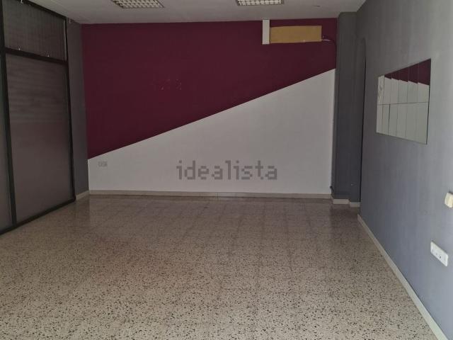 Local, Cornellà de Llobregat