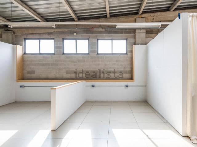 Local, Cornellà de Llobregat
