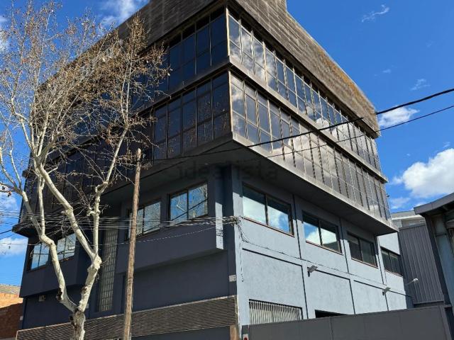 Local, Cornellà de Llobregat